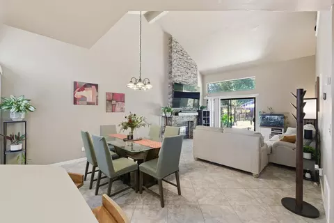 Dining - 1624 E Castleview Dr, Visalia, CA 93292 photo 1 of 2