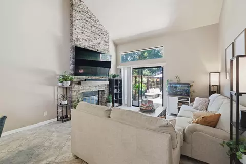 Other - 1624 E Castleview Dr, Visalia, CA 93292 photo 2 of 7
