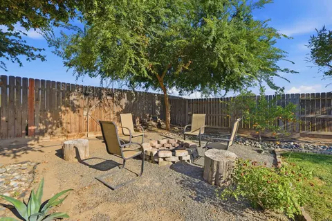 Exterior - 1078 Geneva Dr, Lemoore, CA 93245 photo 10 of 14