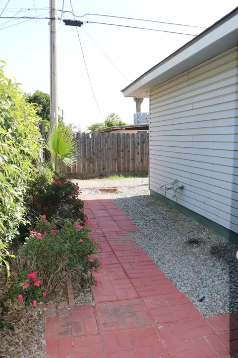 Exterior - 316 Plum Dr, Exeter, CA 93221 photo 3 of 4