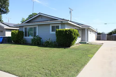 316 Plum Dr, Exeter, CA 93221