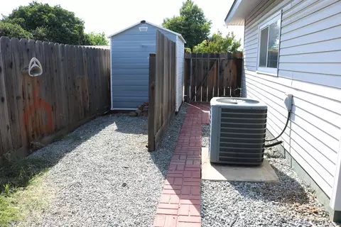 Exterior - 316 Plum Dr, Exeter, CA 93221 photo 4 of 4