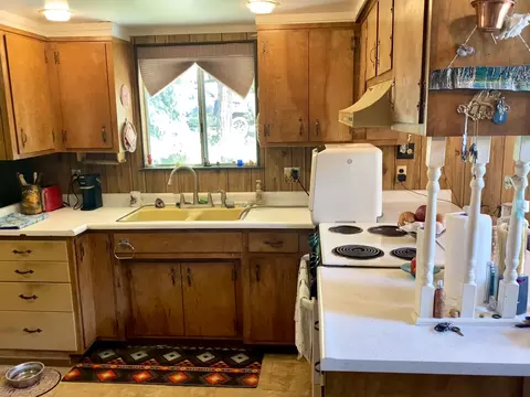 Kitchen - 1207 Pine Haven Ct, Springville, CA 93265 photo 1 of 3