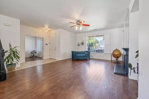 Living - 1156 Joy Ct, Exeter, CA 93221 photo 3 of 9