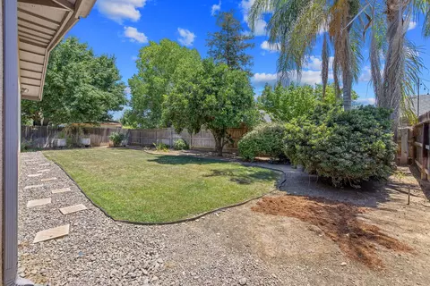 Exterior - 1156 Joy Ct, Exeter, CA 93221 photo 6 of 15