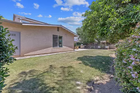 Exterior - 1156 Joy Ct, Exeter, CA 93221 photo 7 of 15