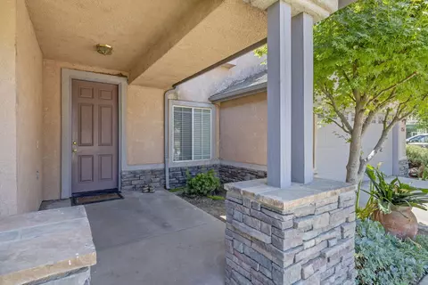 Exterior - 1156 Joy Ct, Exeter, CA 93221 photo 4 of 15