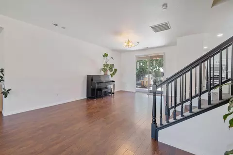 Living - 1156 Joy Ct, Exeter, CA 93221 photo 5 of 9