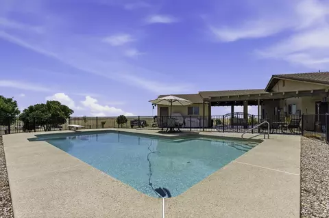 Exterior - 4015 Road 256, Ducor, CA 93218 photo 12 of 25