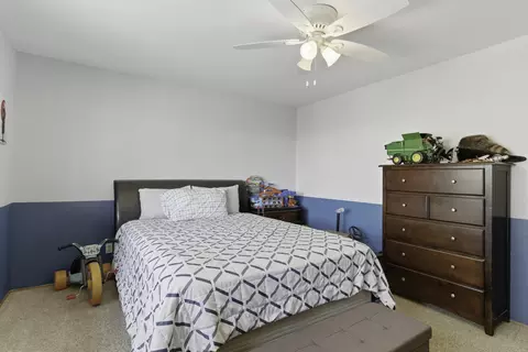 Bedroom - 4015 Road 256, Ducor, CA 93218 photo 2 of 4