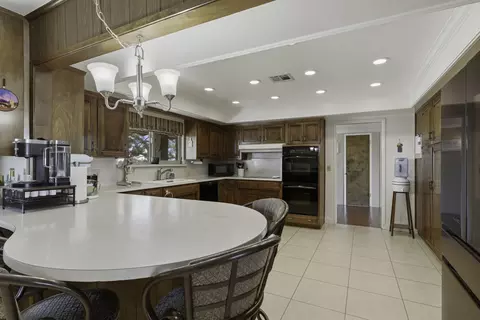 Kitchen - 4015 Road 256, Ducor, CA 93218 photo 3 of 6