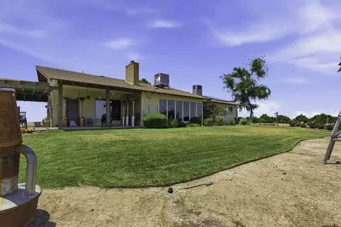 Exterior - 4015 Road 256, Ducor, CA 93218 photo 16 of 25