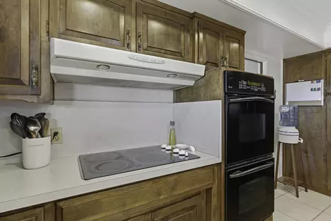 Kitchen - 4015 Road 256, Ducor, CA 93218 photo 5 of 6