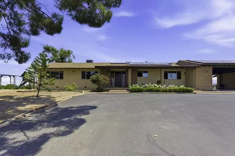 Exterior - 4015 Road 256, Ducor, CA 93218 photo 1 of 25