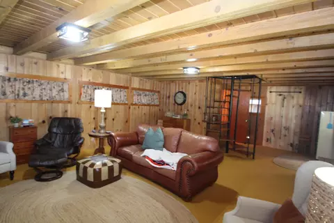 Living - 496 Trails End, Springville, CA 93265 photo 2 of 3