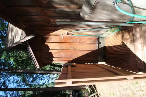 Bath - 496 Trails End, Springville, CA 93265 photo 6 of 6