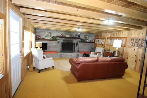 Living - 496 Trails End, Springville, CA 93265 photo 1 of 3