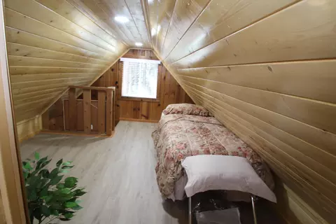 Bedroom - 496 Trails End, Springville, CA 93265 photo 5 of 8