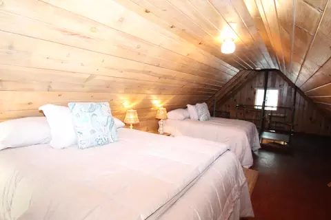 Bedroom - 496 Trails End, Springville, CA 93265 photo 8 of 8