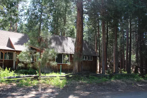Exterior - 496 Trails End, Springville, CA 93265 photo 3 of 10