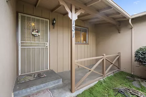 Exterior - 131 E Gail Ave, Tulare, CA 93274 photo 6 of 13