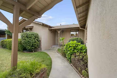 Exterior - 131 E Gail Ave, Tulare, CA 93274 photo 5 of 13