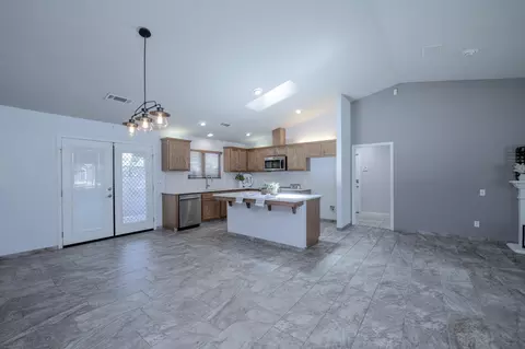 Other - 1809 Evergreen Ct, Visalia, CA 93292 photo 1 of 8