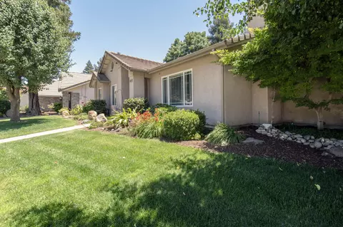 Exterior - 1809 Evergreen Ct, Visalia, CA 93292 photo 4 of 9