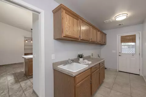 Other - 1809 Evergreen Ct, Visalia, CA 93292 photo 4 of 8