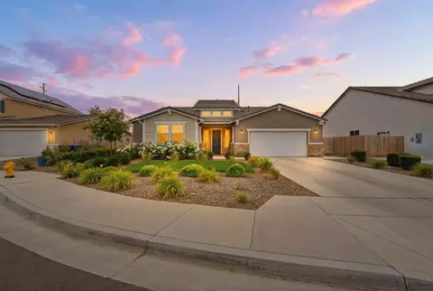 2999 Sand Hills Ave, Tulare, CA 93274
