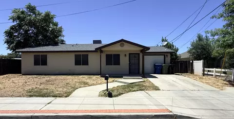 613 Follett St, Lemoore, CA 93245