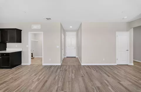 Entry Way - 3272 Spring Sails Ave, Tulare, CA 93274 photo 2 of 8