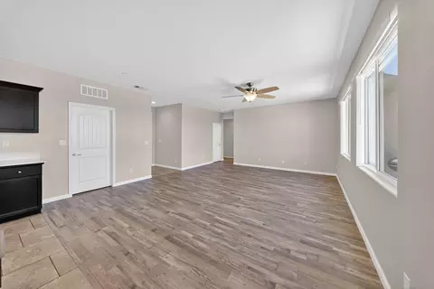 Living - 3272 Spring Sails Ave, Tulare, CA 93274 photo 1 of 5