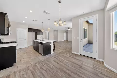 Entry Way - 3272 Spring Sails Ave, Tulare, CA 93274 photo 4 of 8