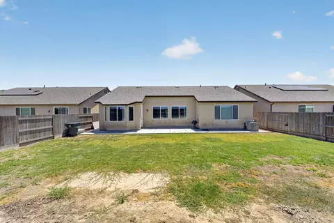 Exterior - 3272 Spring Sails Ave, Tulare, CA 93274 photo 4 of 6