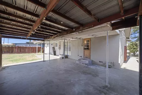 Exterior - 119 Bryant Ct, Exeter, CA 93221 photo 6 of 13
