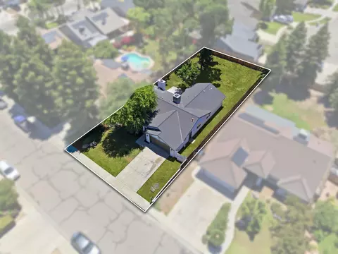 View/Area - 1345 E Vine Ct, Visalia, CA 93292 photo 2 of 4