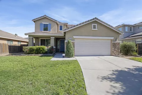 3108 W Clinton Ct, Visalia, CA 93291