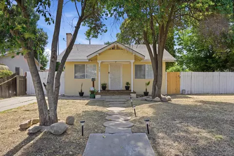 723 S Locust St, Visalia, CA 93277