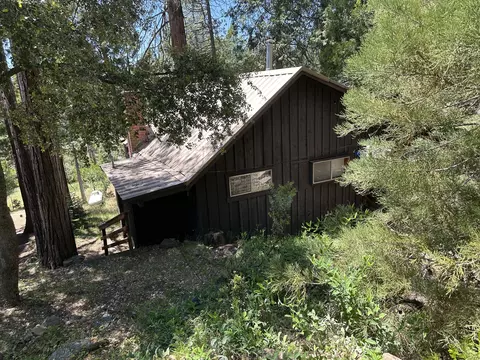 Exterior - 498 Brook Dr, Springville, CA 93265 photo 7 of 9