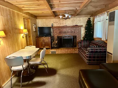 Living - 498 Brook Dr, Springville, CA 93265 photo 1 of 3