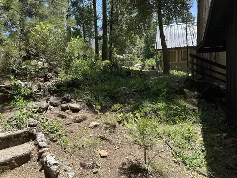 Exterior - 498 Brook Dr, Springville, CA 93265 photo 6 of 9