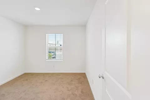 Bedroom - 935 E Cameron Ave, Visalia, CA 93292 photo 3 of 9