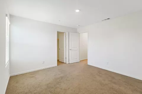 Bedroom - 935 E Cameron Ave, Visalia, CA 93292 photo 6 of 9
