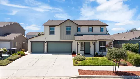 Exterior - 935 E Cameron Ave, Visalia, CA 93292 photo 13 of 15