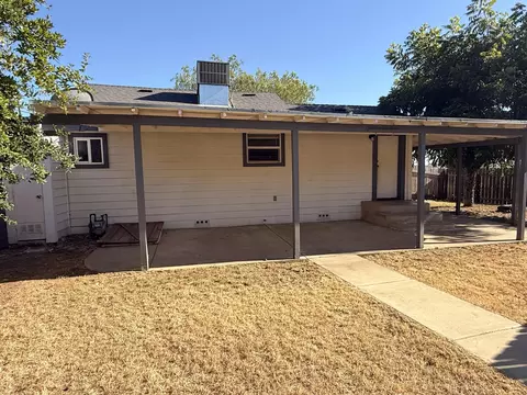 Exterior - 103 E Firebaugh Ave, Exeter, CA 93221 photo 4 of 6
