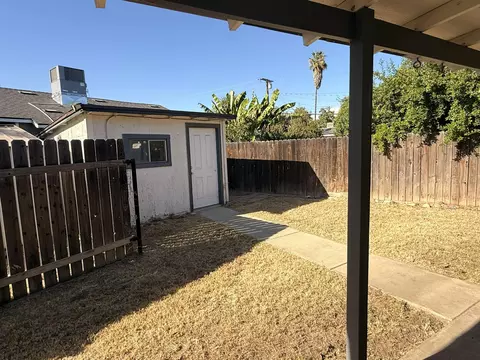 Exterior - 103 E Firebaugh Ave, Exeter, CA 93221 photo 3 of 6