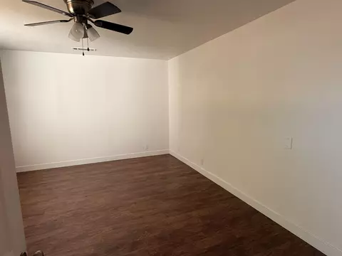 Bedroom - 103 E Firebaugh Ave, Exeter, CA 93221 photo 3 of 6