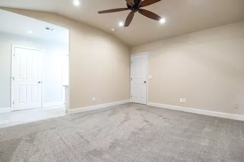 Bedroom - 504 Lone Oak Ct, Exeter, CA 93221 photo 2 of 4