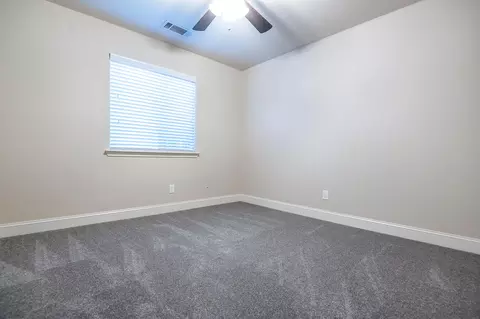Bedroom - 504 Lone Oak Ct, Exeter, CA 93221 photo 4 of 4